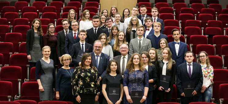 Stypendia marszałka województwa dla najlepszych studentów pierwszego roku