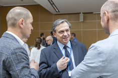 Goście i uczestnicy konferencji CZT Aeronet DL oraz Forum Współpracy Nauka-Gospodarka