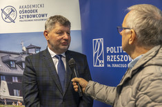 Rektor prof. dr hab. inż. Piotr Koszelnik,