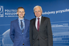 Od lewej prof. PRz M. Ruszel i dr P. Naimski, fot. B. Motyka.