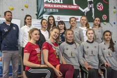 Ruszyły Akademickie Mistrzostwa Polski w siatkówce kobiet na Politechnice Rzeszowskiej