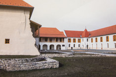Odrestaurowany zamek w Borši,