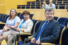 Od prawej: prof. Piotr Koszelnik, Krystyna Stachowska,