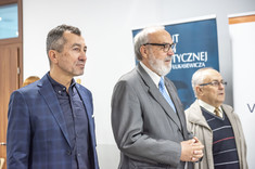 Pierwszy z lewej: prof. dr hab. G. Ostasz,